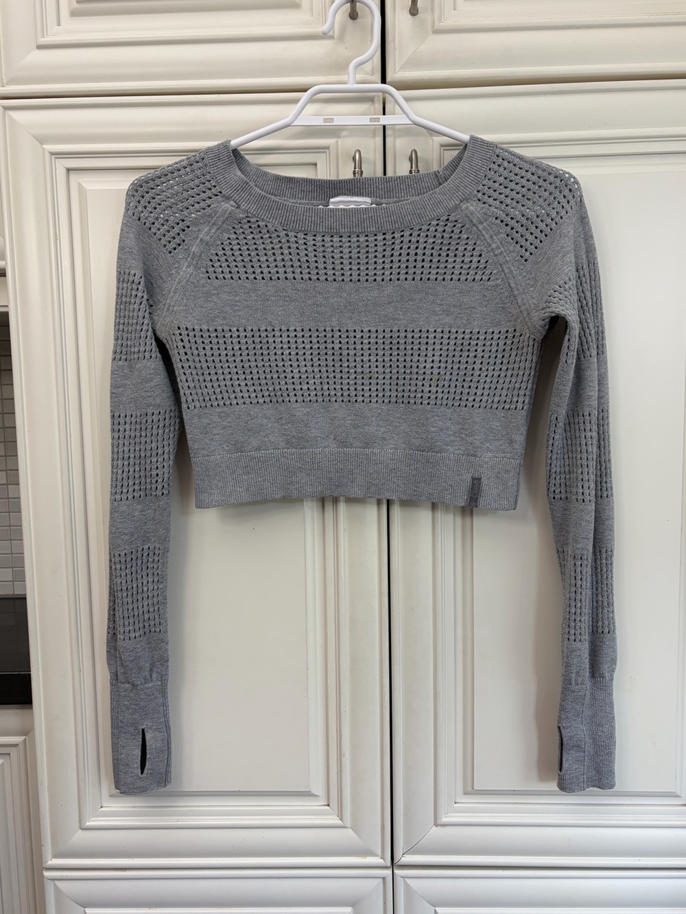 Ivivva by Lululemon crop girl’s sweater